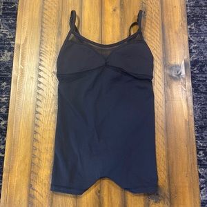 Lululemon Bodysuit Size 6 Fits like 4